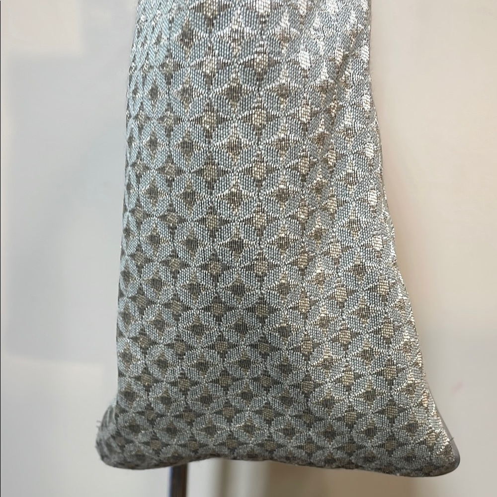 Chic Gray Mixed Media Shoulder Bag - Picture 6 of 14